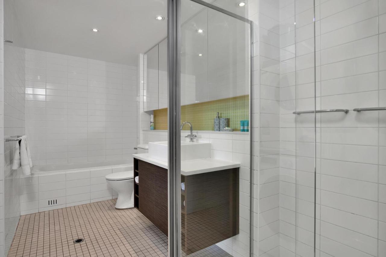 Sea And Park Deluxe Glenelg Apartment Luaran gambar